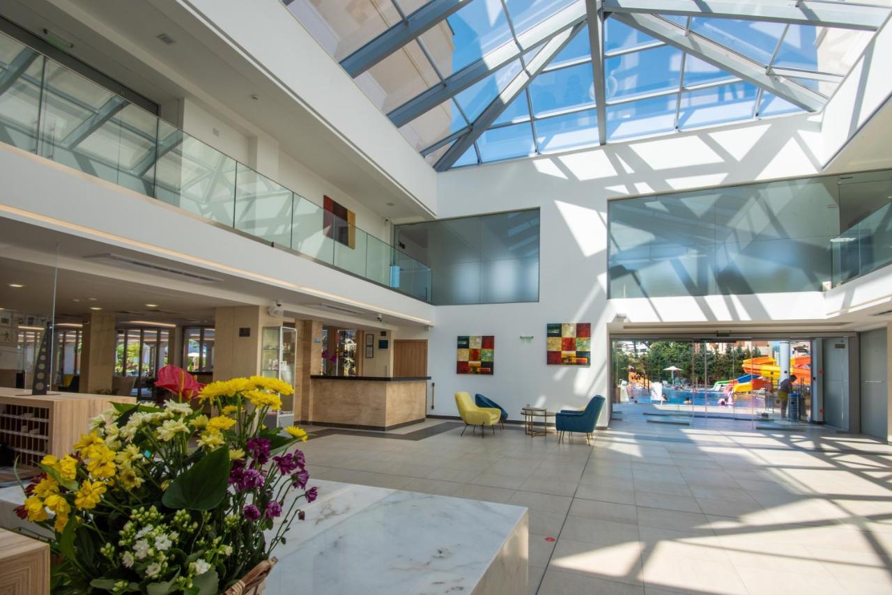 Belvedere Hotel Primorsko Eksteriør billede