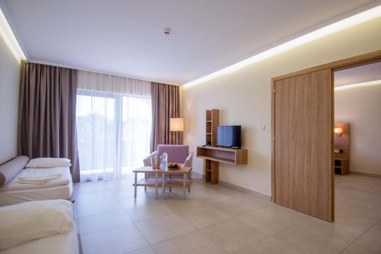 Belvedere Hotel Primorsko Eksteriør billede