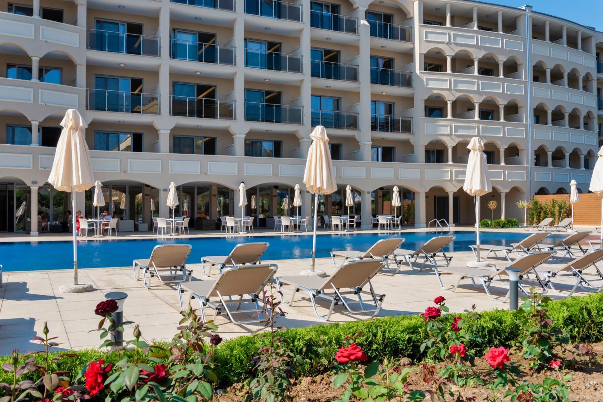 Belvedere Hotel Primorsko Eksteriør billede